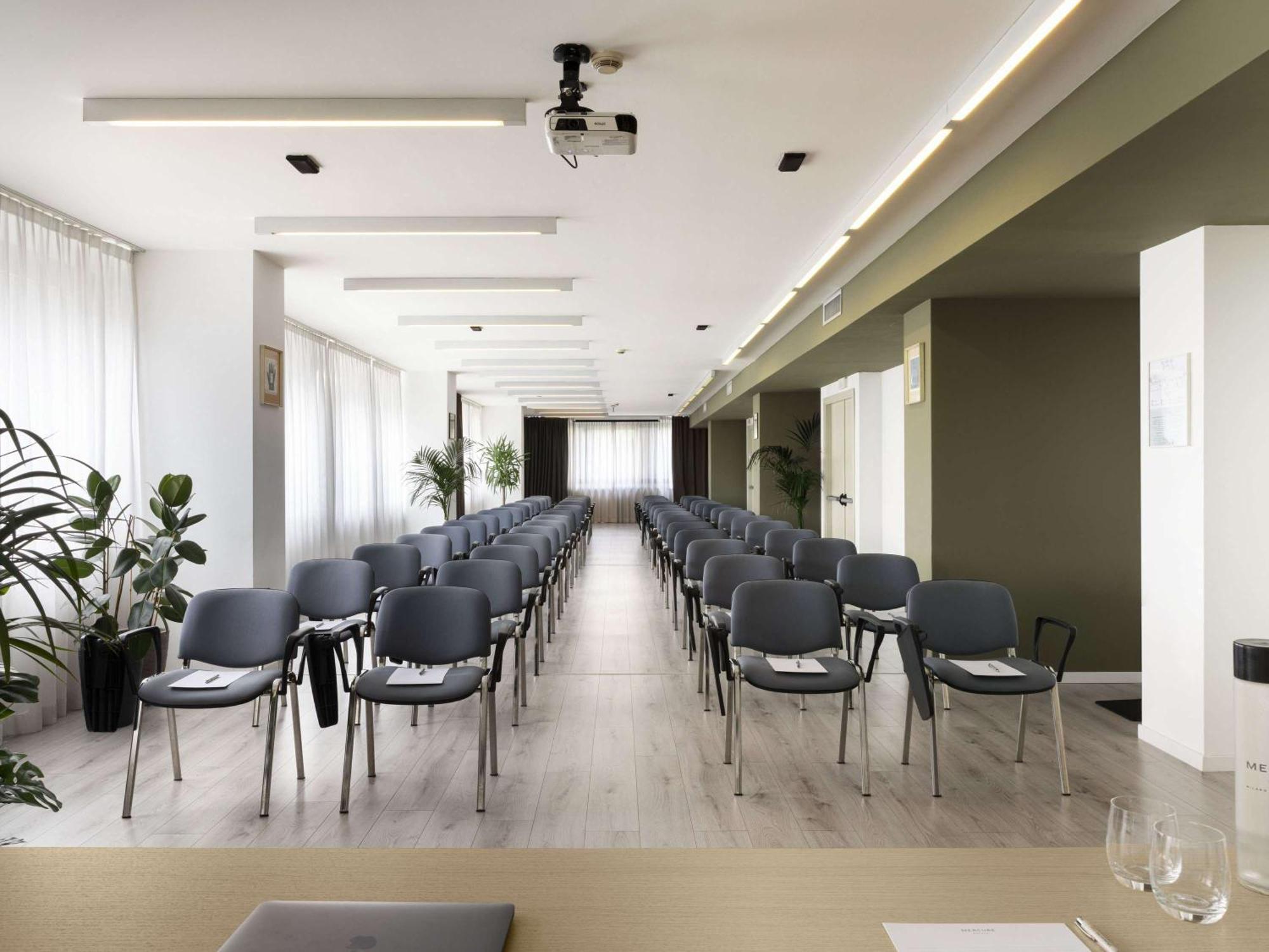 Mercure Milano Hotel 4*